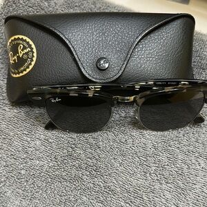 Ray-Ban Black Sunglasses with Case